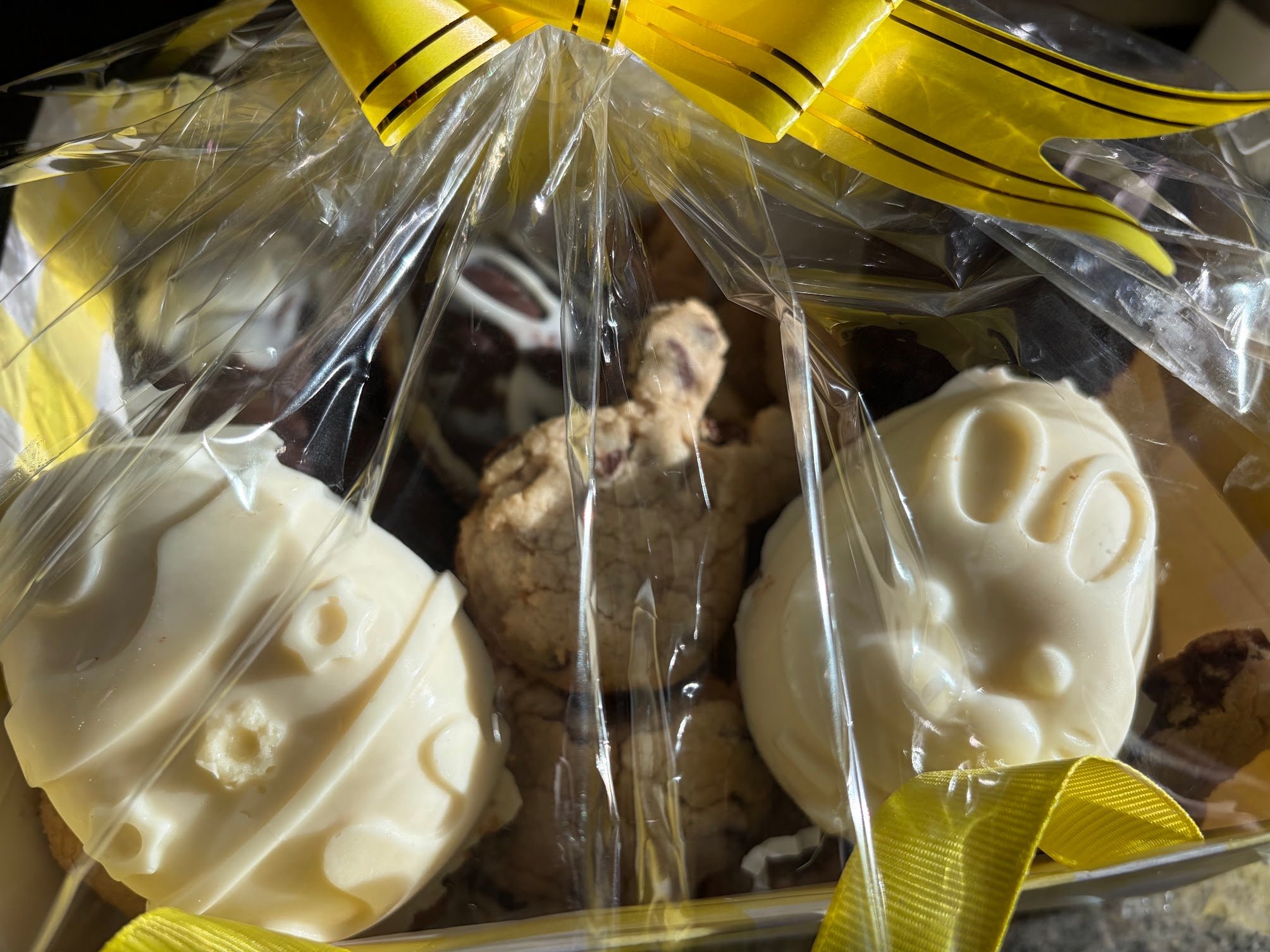 Sweet treat basket – Mad Zazzi's